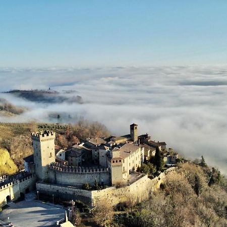 Ca' Del Passero B&B Vigoleno Екстер'єр фото